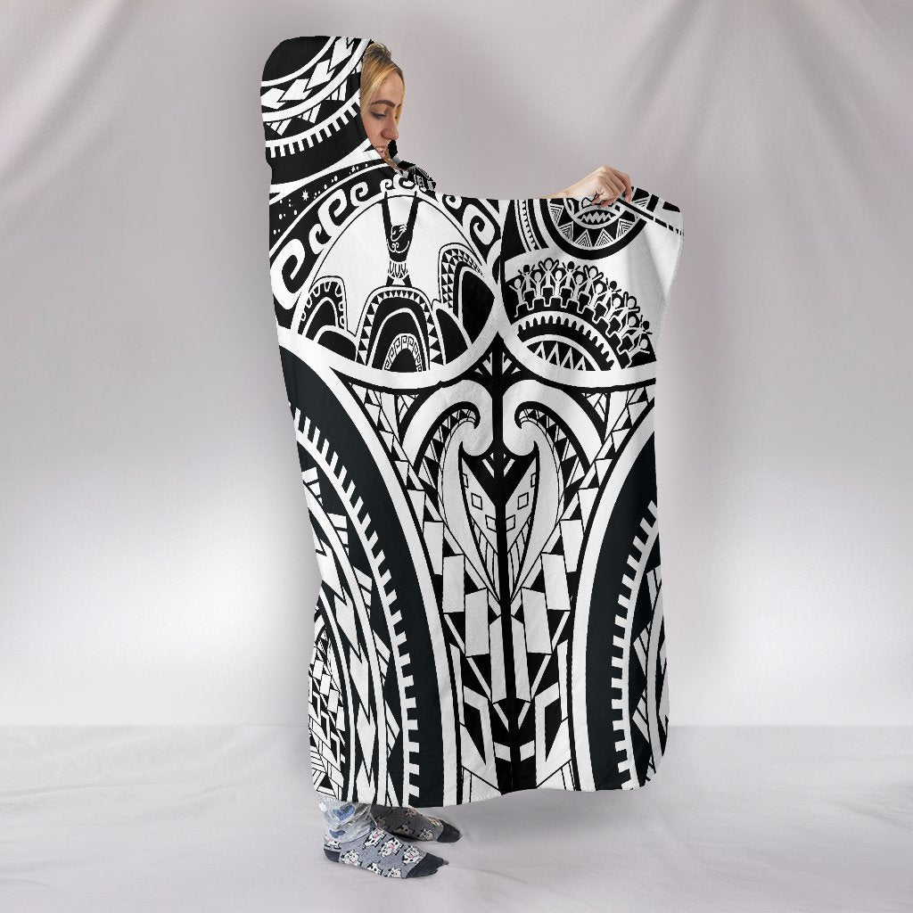 Polynesian Hooded Blanket - Maui Tattoo (White) - Polynesian Pride