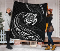 Hawaii Turtle Premium Quilt - White - Frida Style - Polynesian Pride