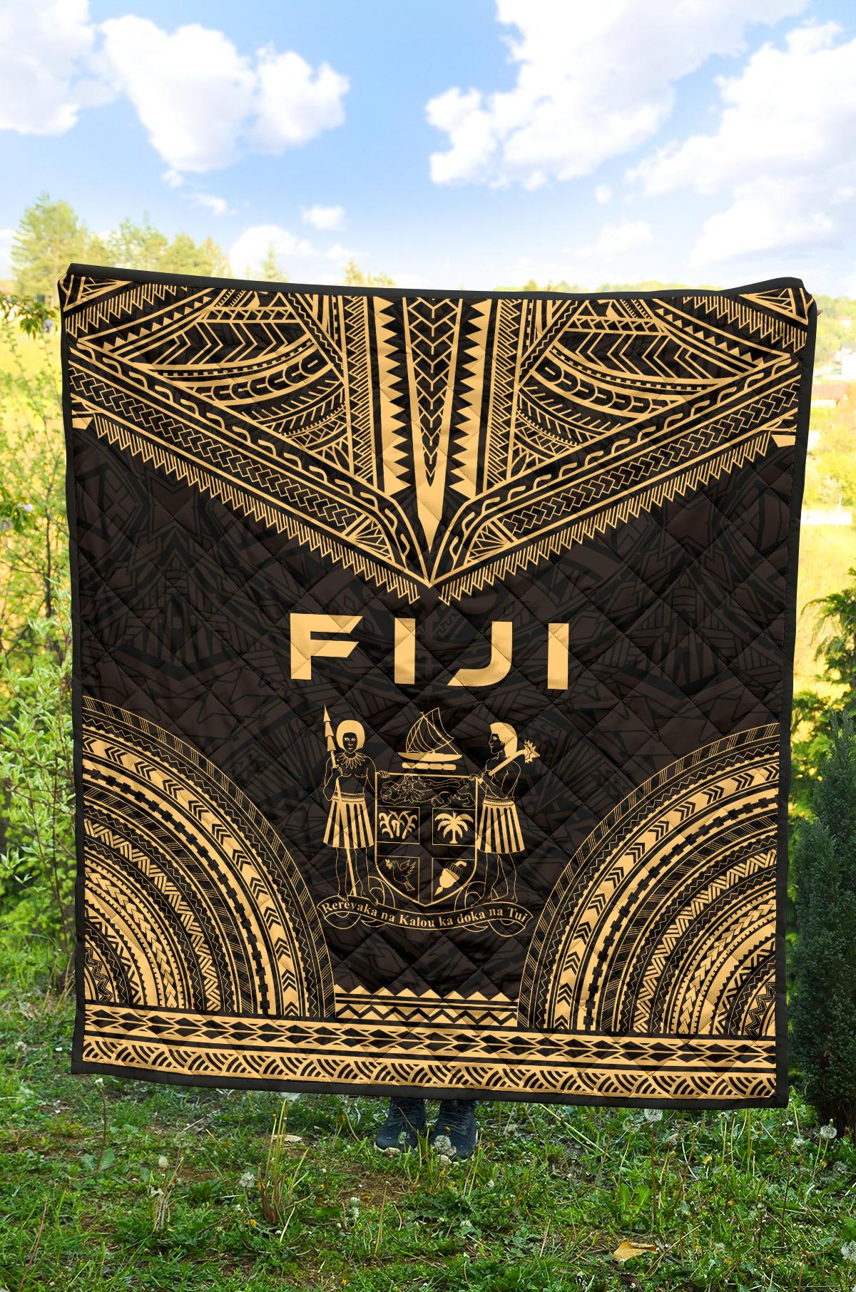 Fiji Premium Quilt - Fiji Coat Of Arms Polynesian Chief Gold Version - Polynesian Pride