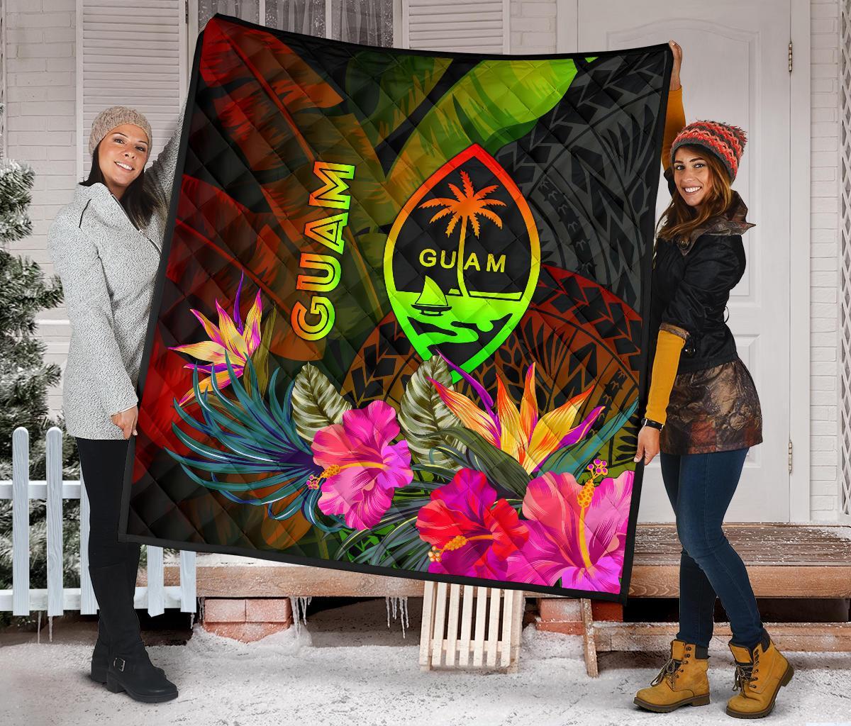 Guam Polynesian Premium Quilt - Hibiscus and Banana Leaves - Polynesian Pride