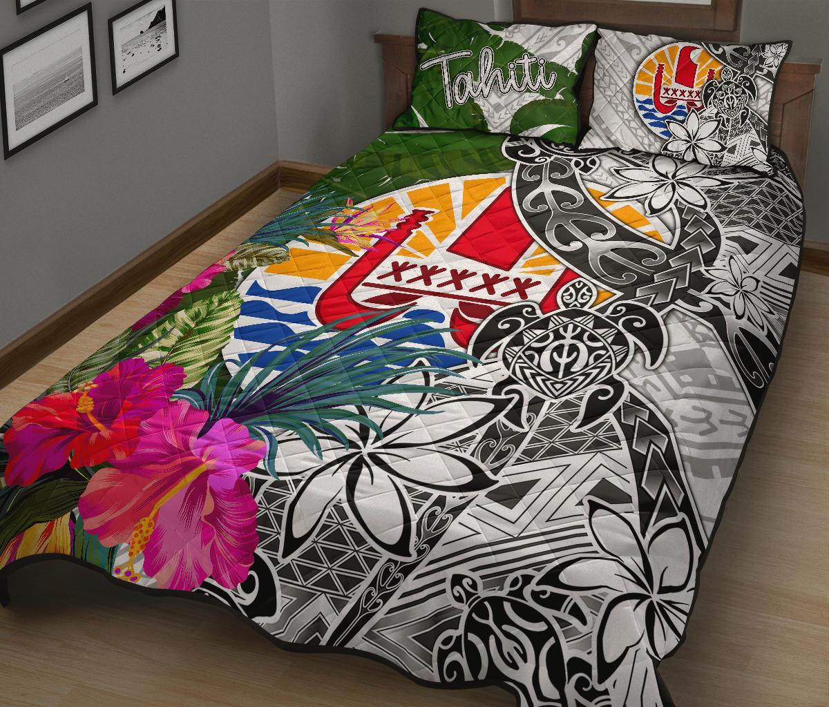 Tahiti Quilt Bed Set White - Turtle Plumeria Banana Leaf - Polynesian Pride