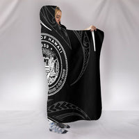 Hawaii Coat Of Arms Hooded Blanket - White - Frida Style - Polynesian Pride