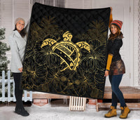 Hawaii Turtle Kanaka Golden Premium Quilt - Polynesian Pride