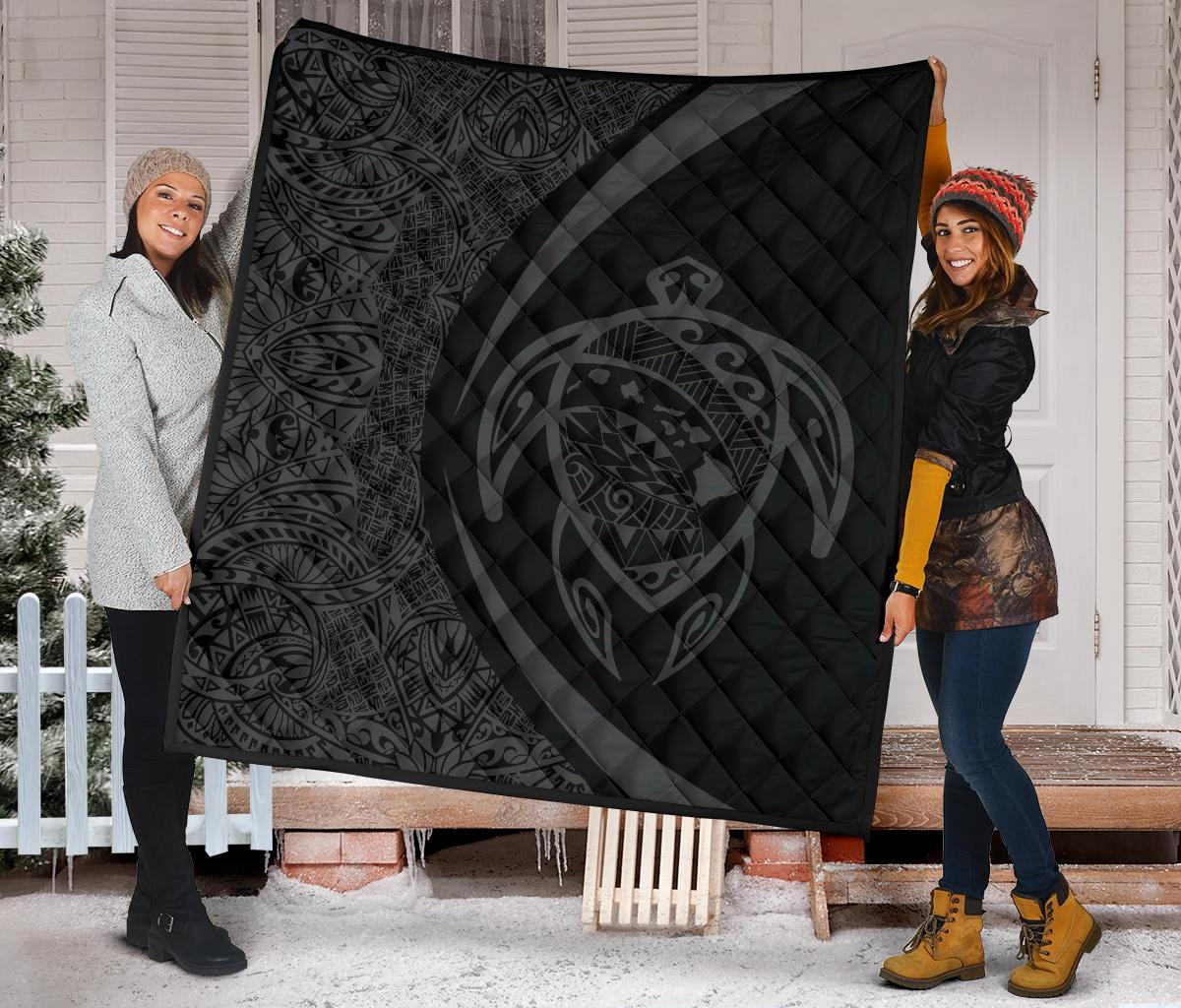 Hawaii Turtle Map Polynesian Premium Quilt - Gray - Circle Style - Polynesian Pride