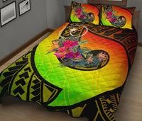 Chuuk Quilt Bed Set - Polynesian Hook And Hibiscus (Raggae) - Polynesian Pride