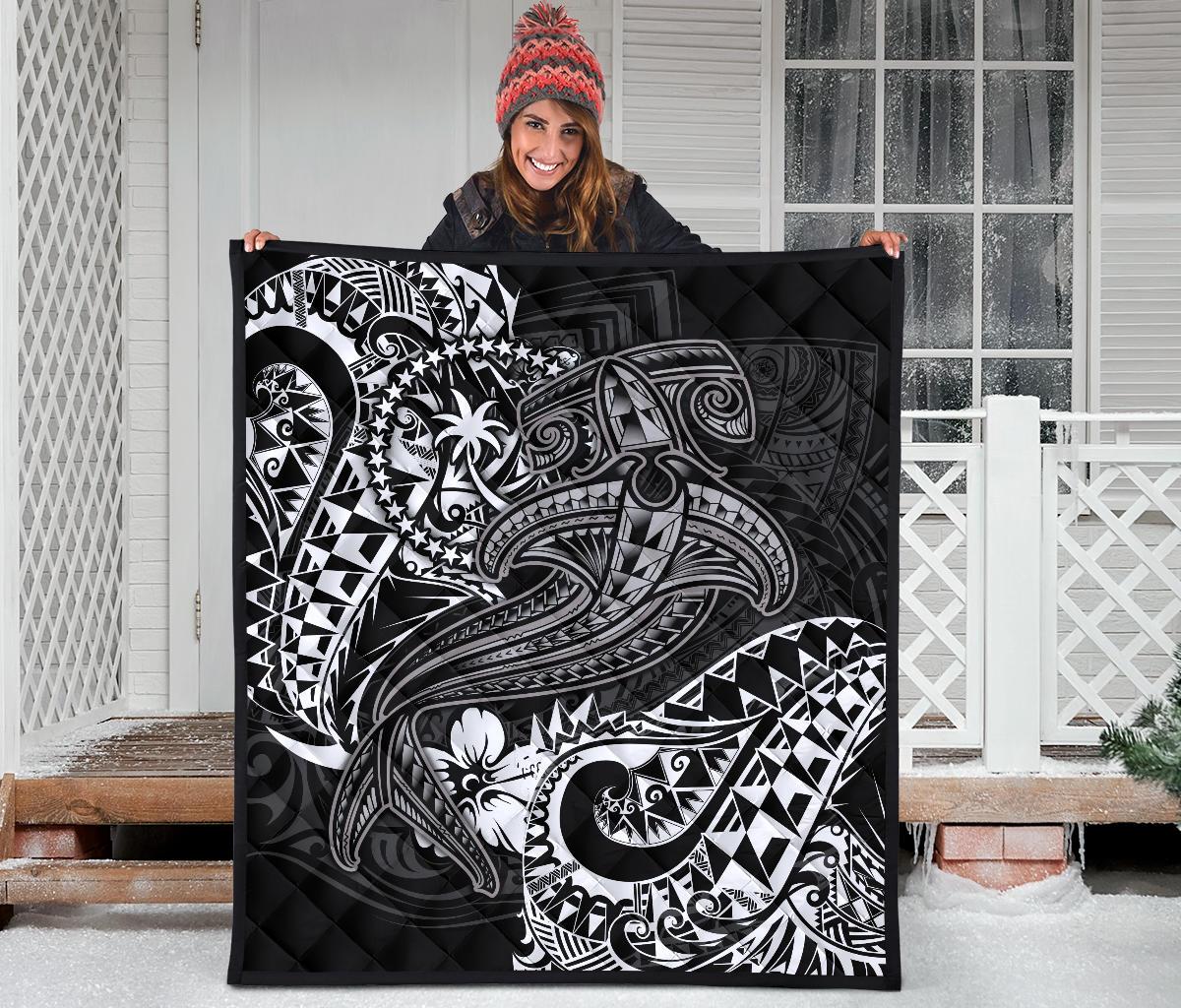 Chuuk Premium Quilt - White Shark Polynesian Tattoo - Polynesian Pride