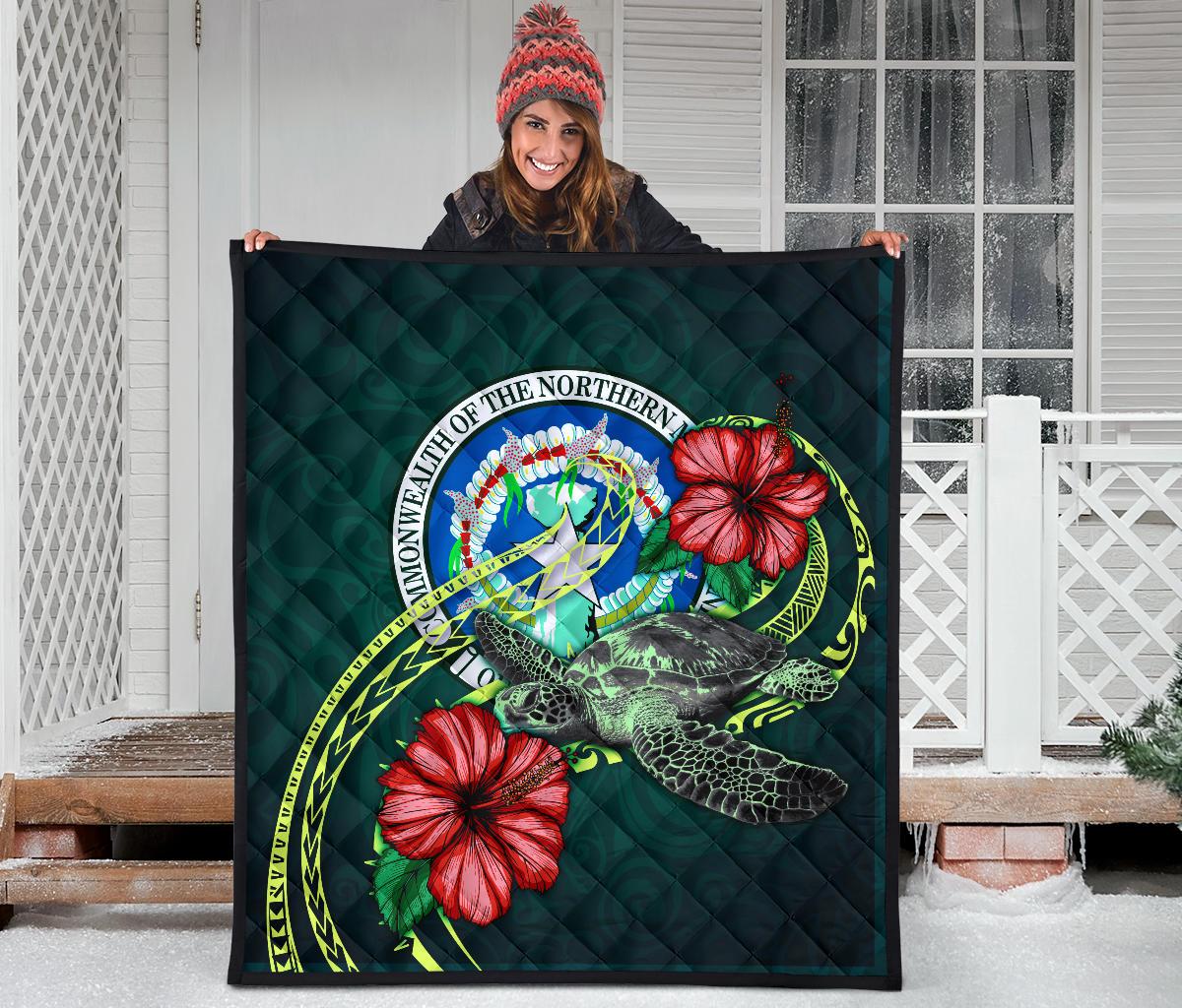 Northern Mariana Islands Polynesian Premium Quilt - Green Turtle Hibiscus - Polynesian Pride