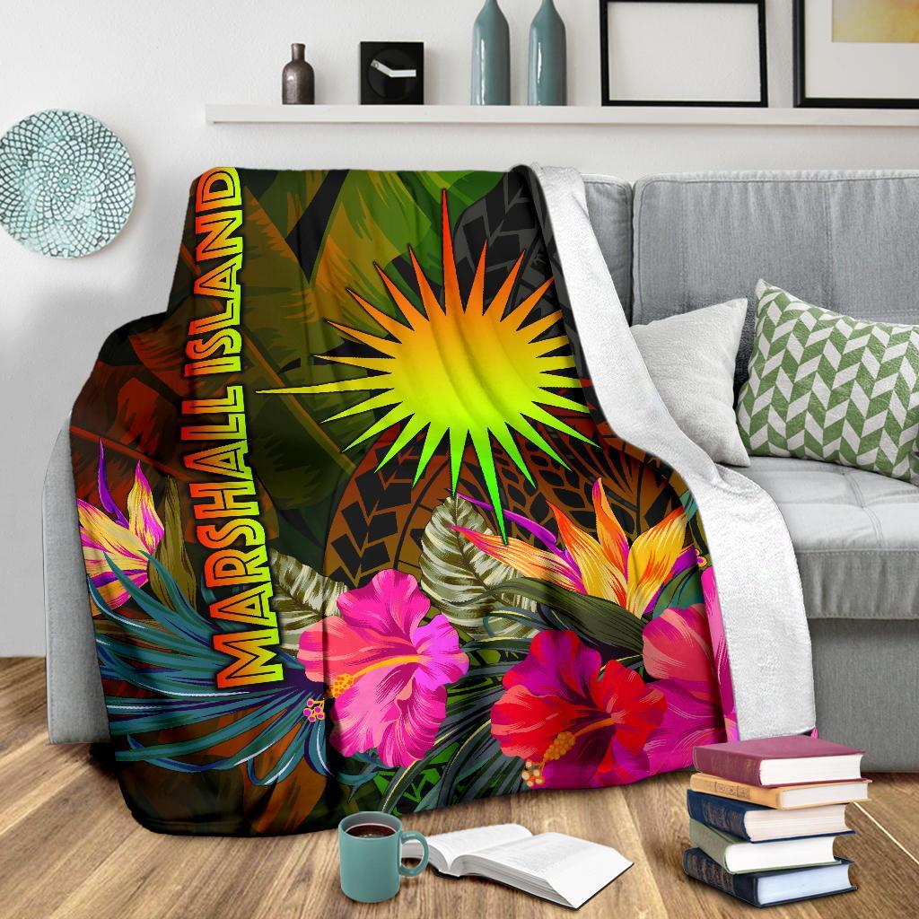 Marshall Islands Polynesian Premium Blanket - Hibiscus and Banana Leaves - Polynesian Pride