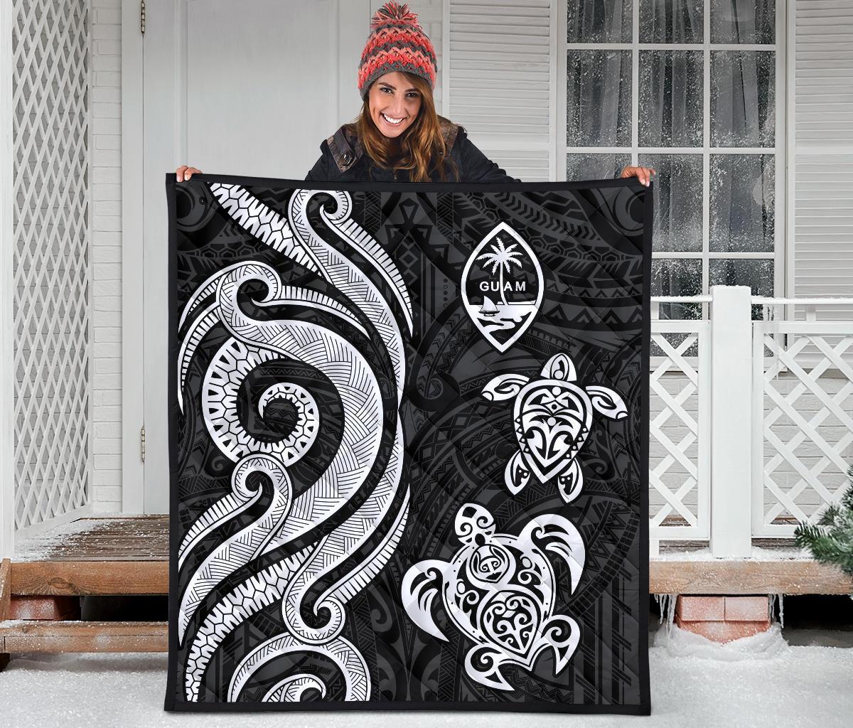 Guam Polynesian Premium Quilt - White Tentacle Turtle - Polynesian Pride