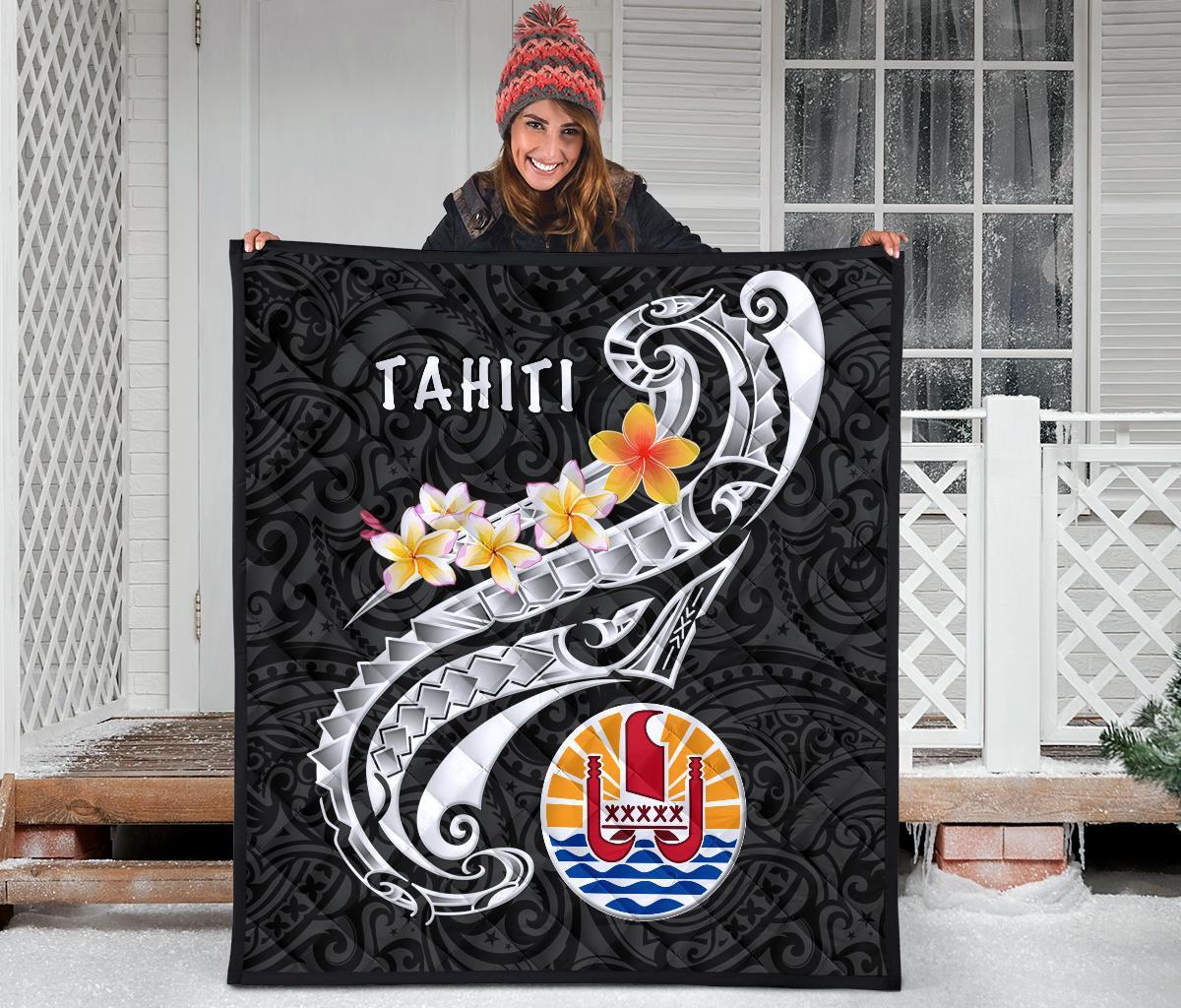 Tahiti Premium Quilt - Tahiti Seal Polynesian Patterns Plumeria (Black) - Polynesian Pride