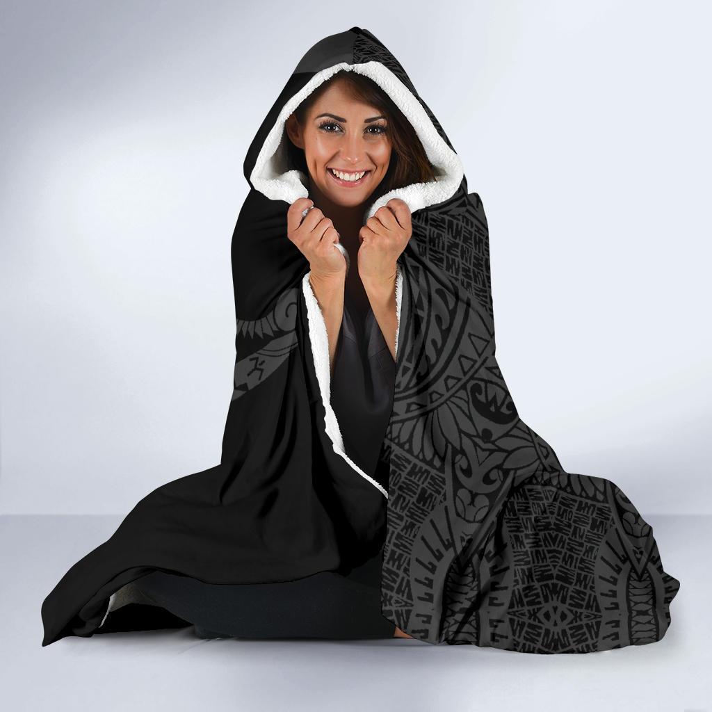 Hawaii Turtle Fish Hook Polynesian Hooded Blanket Grey - Circle Style - Polynesian Pride