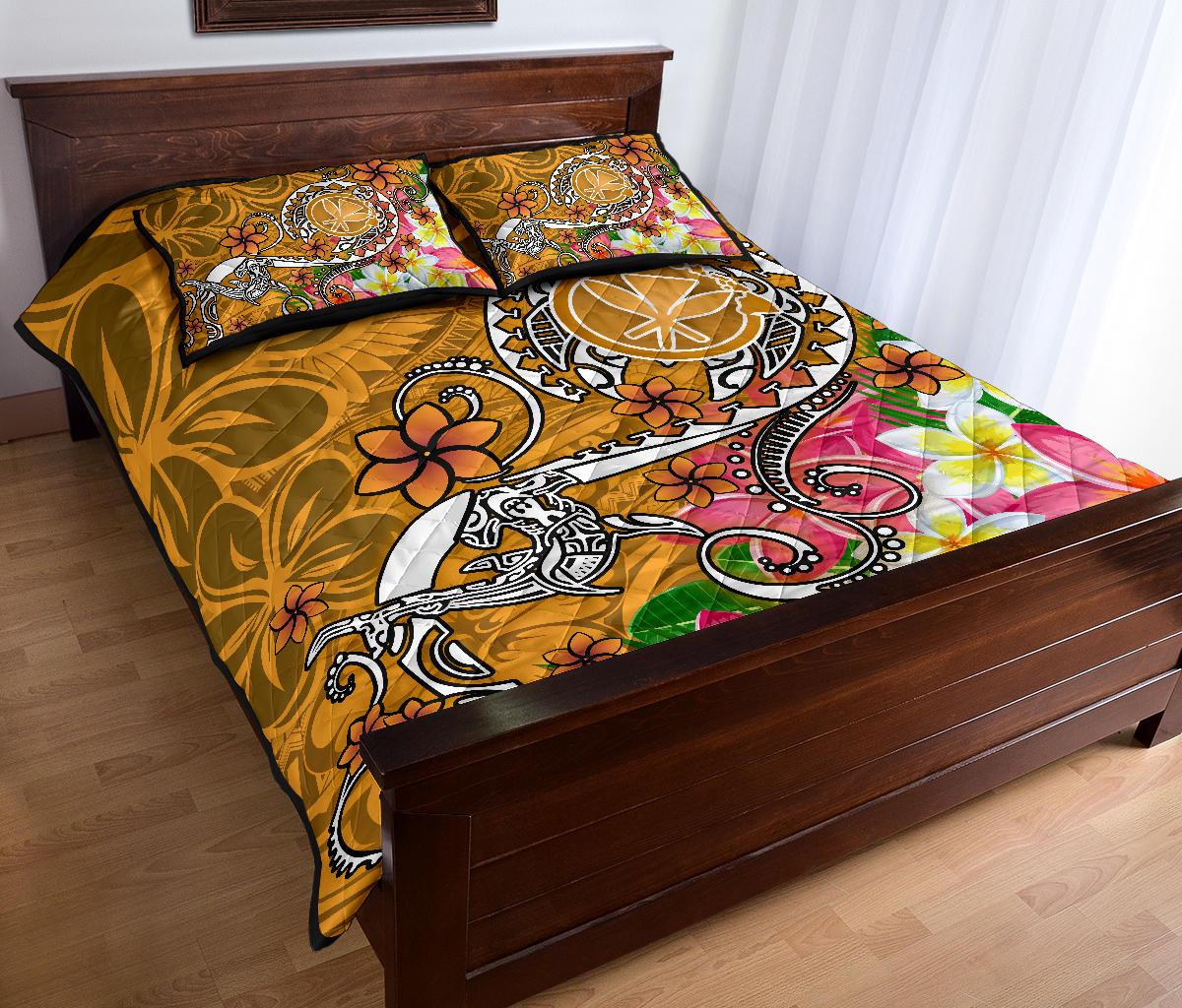 Hawaii Quilt Bed Set - Turtle Plumeria Polynesian Tattoo Gold Color - Polynesian Pride