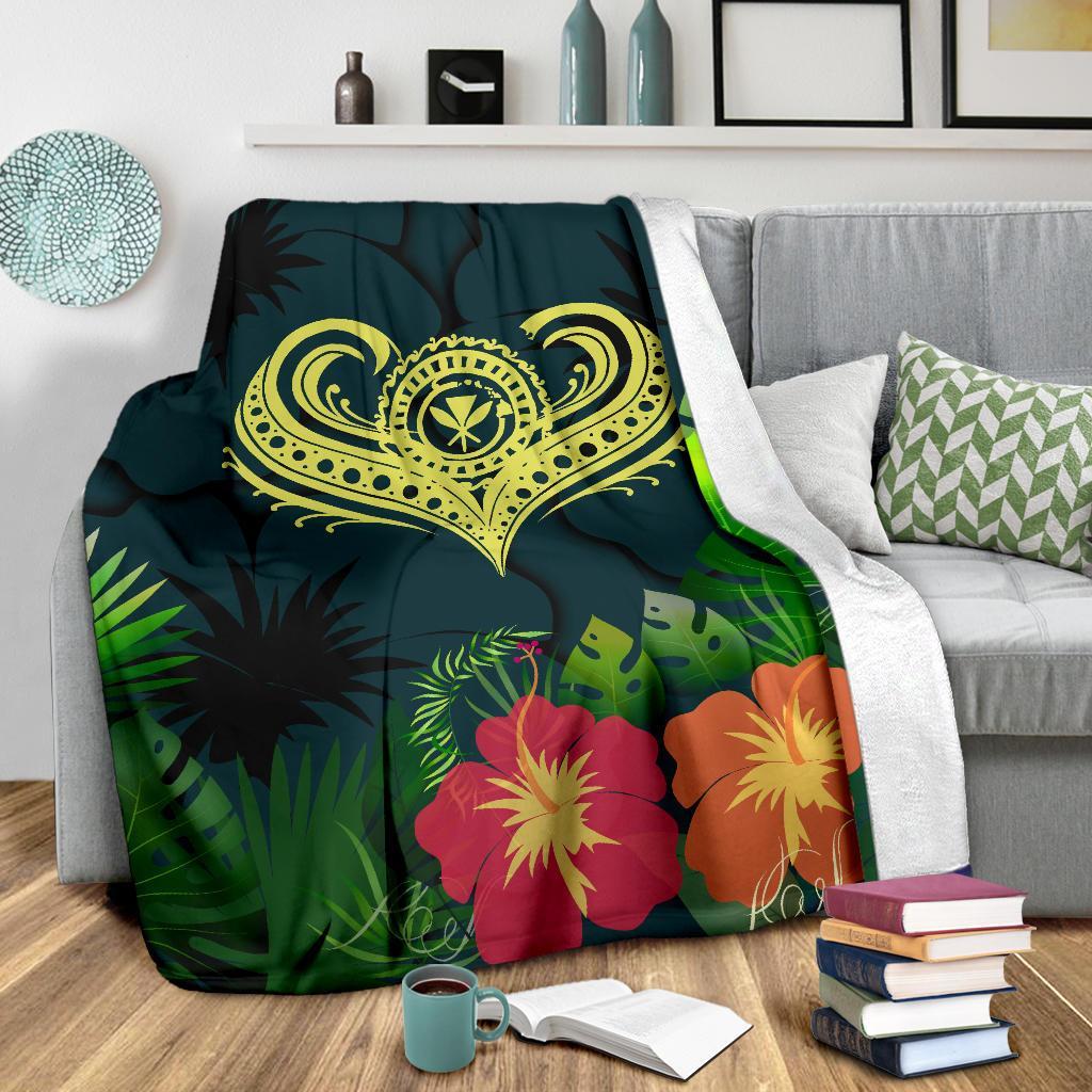 Polynesian Hawaii Kanaka Maoli Premium Blanket - Heart with Hibiscus - Polynesian Pride