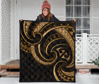 New Zealand Maori Mangopare Premium Quilt Polynesian - Gold - Polynesian Pride