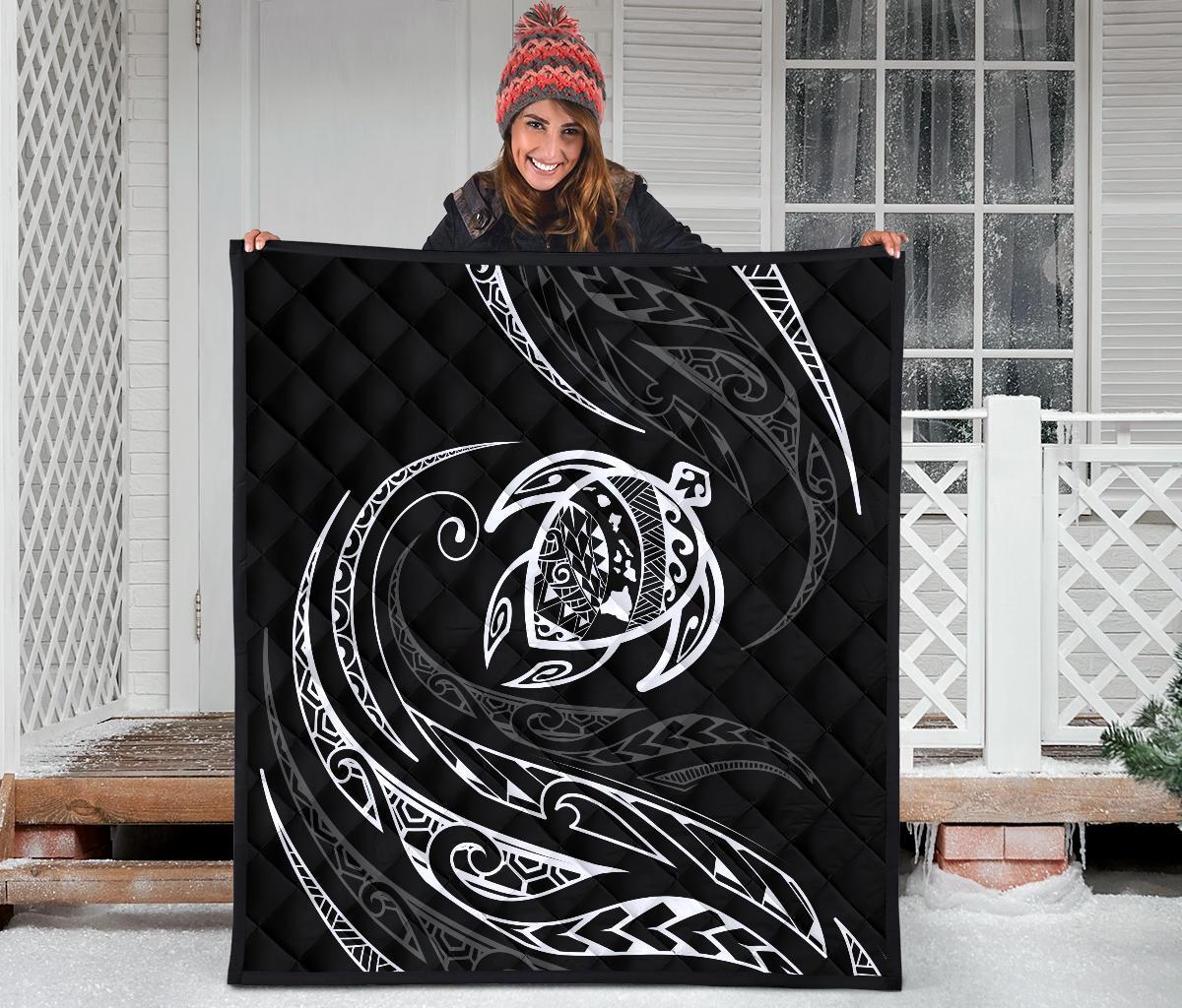 Hawaii Turtle Premium Quilt - White - Frida Style - Polynesian Pride