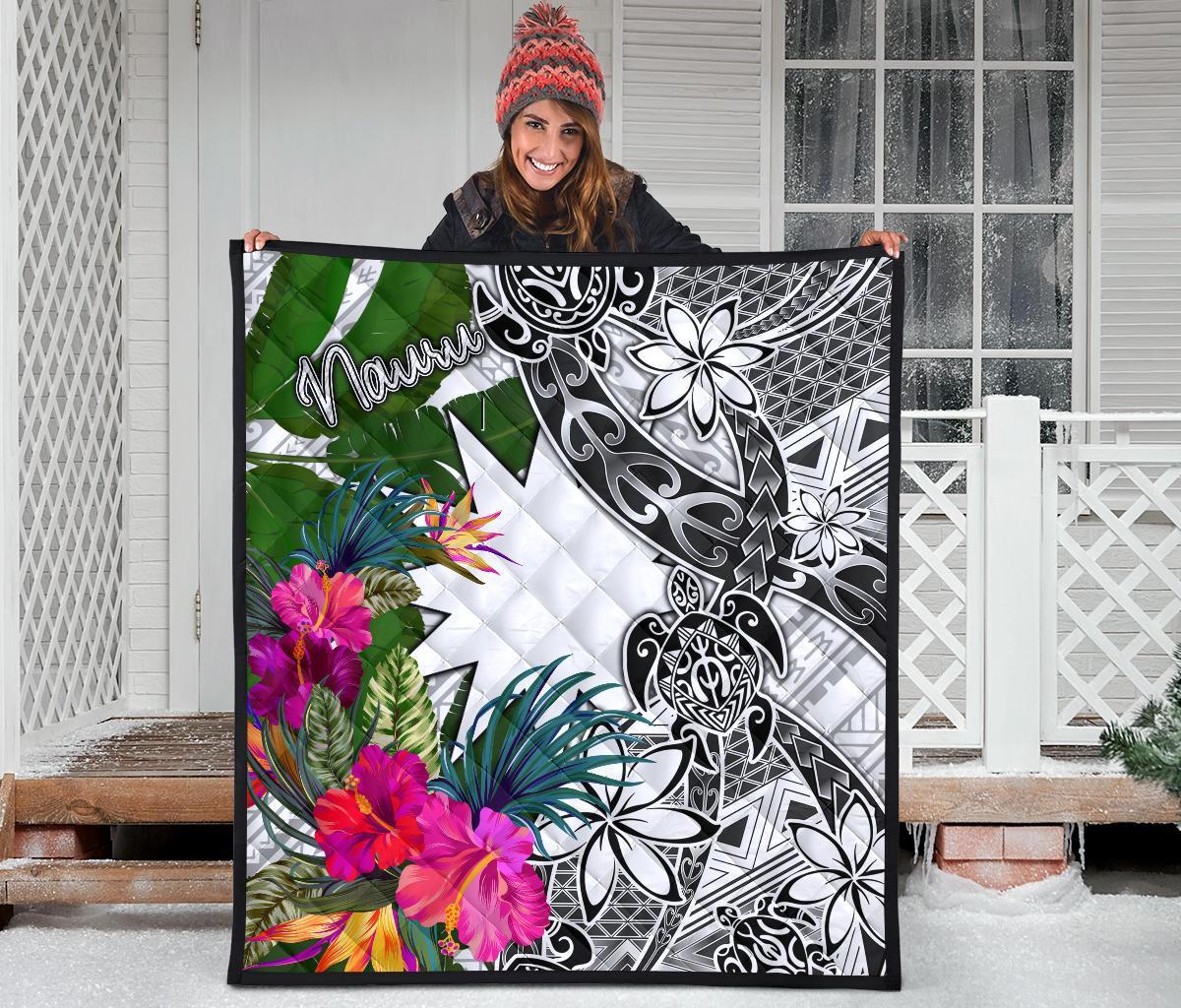 Nauru Premium Quilt White - Turtle Plumeria Banana Leaf - Polynesian Pride