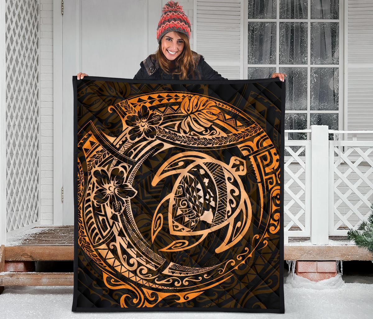 Hawaiian Turtle Polynesian Gold Premium Quilt - Polynesian Pride