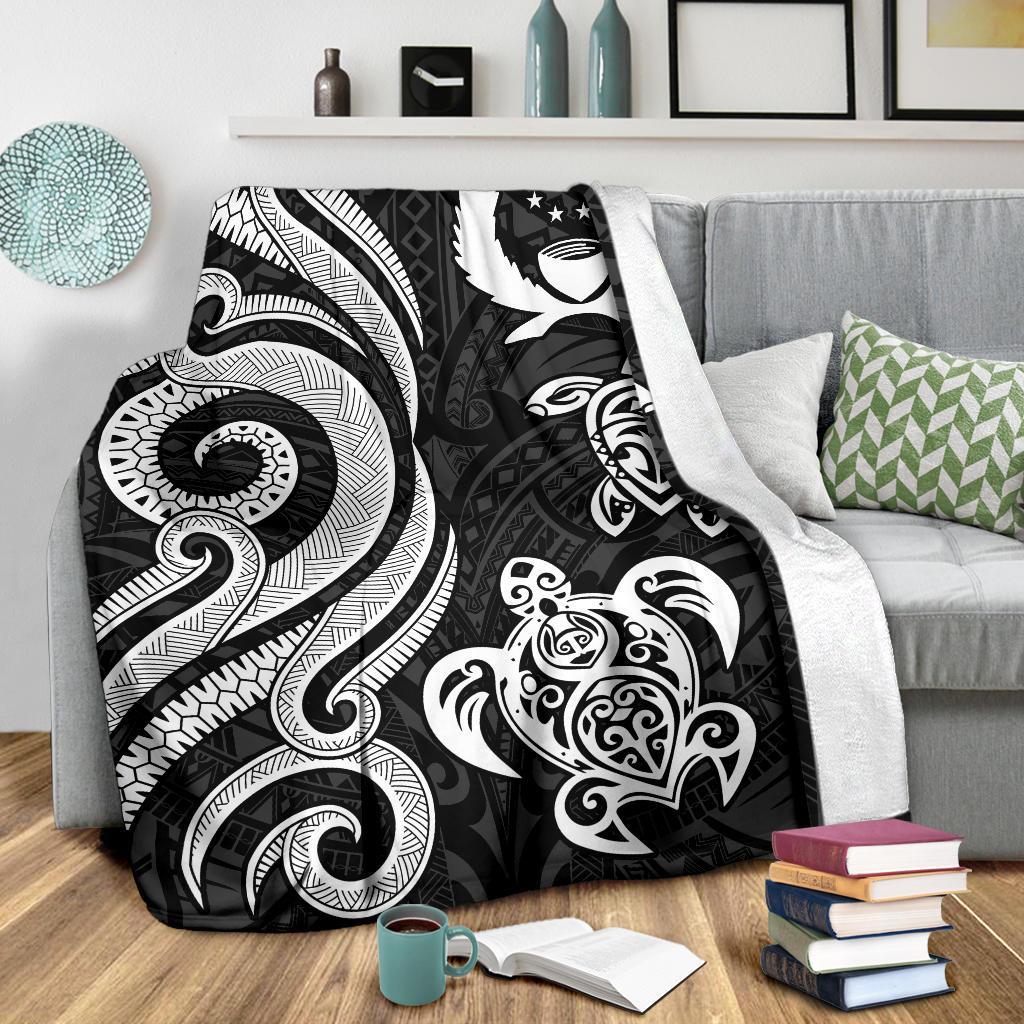 Pohnpei Micronesian Premium Blanket - White Tentacle Turtle - Polynesian Pride