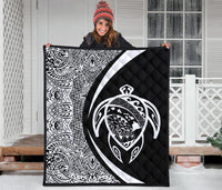 Hawaii Turtle Map Polynesian Premium Quilt - White - Circle Style - Polynesian Pride