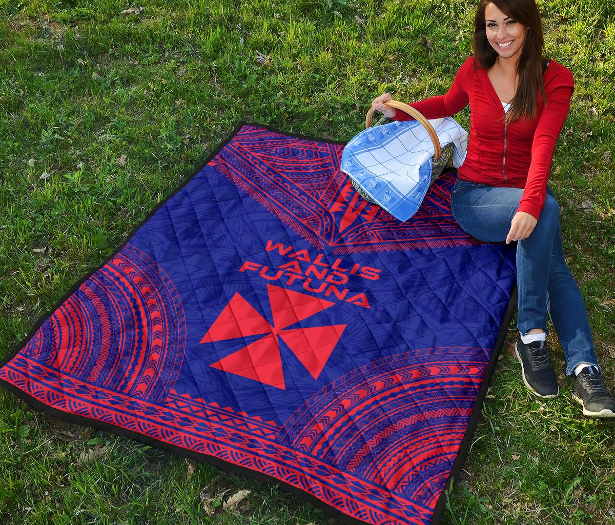 Wallis And Futuna Premium Quilt - Wallis And Futuna Coat Of Arms Polynesian Chief Dark BLue Version - Polynesian Pride
