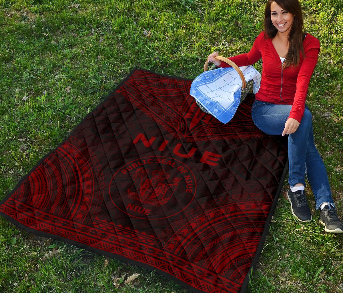 Niue Premium Quilt - Niue Seal Polynesian Chief Red Version - Polynesian Pride