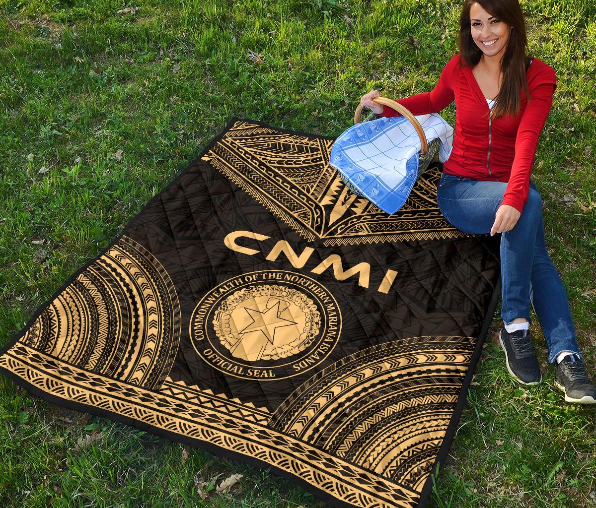 Northern Mariana Islands Premium Quilt - CNMI Seal Polynesian Chief Gold Version - Polynesian Pride