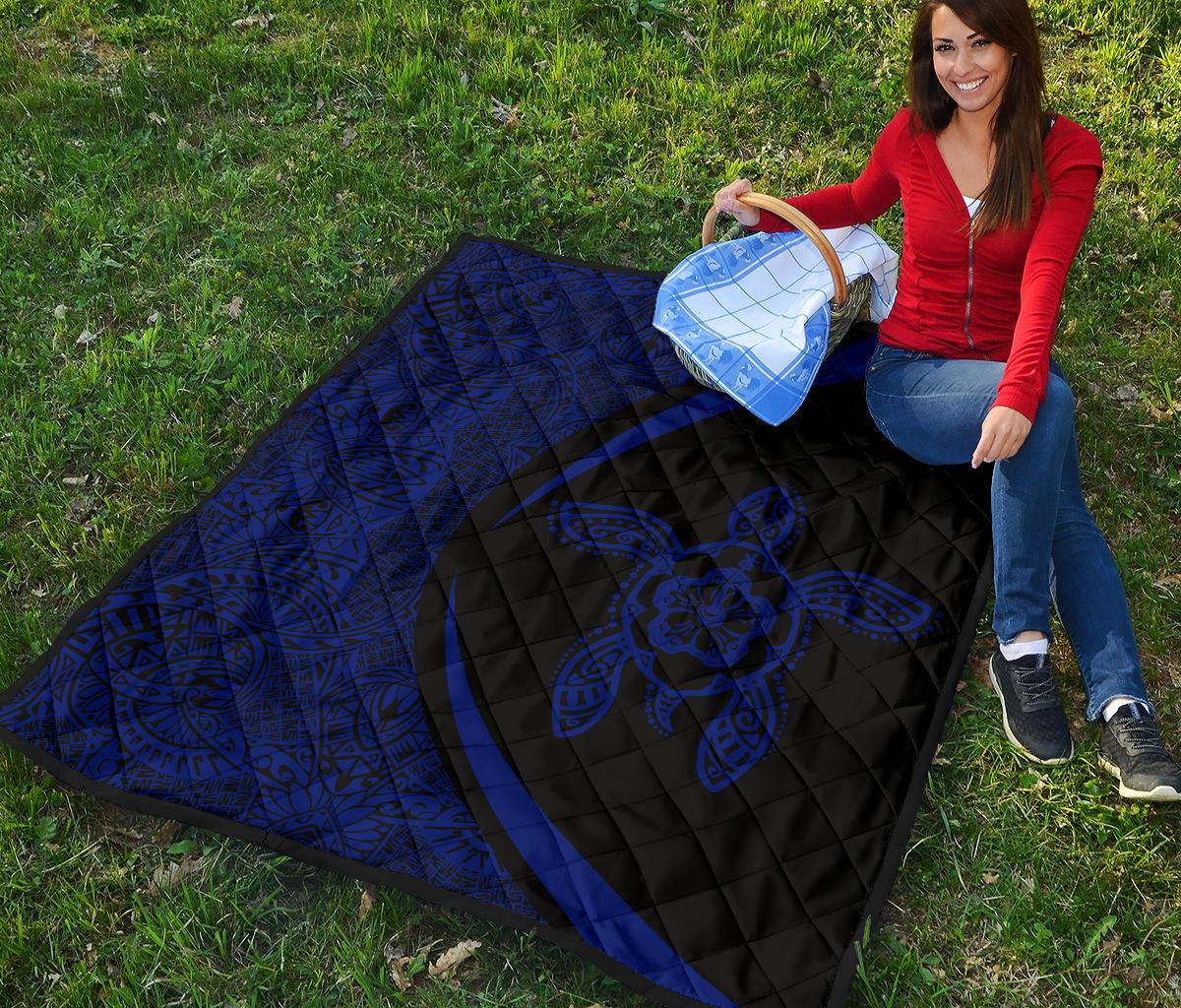 Hawaii Turtle Polynesian Blue Premium Quilt - Circle Style - Polynesian Pride