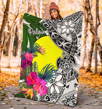 Palau Premium Blanket White - Turtle Plumeria Banana Leaf - Polynesian Pride
