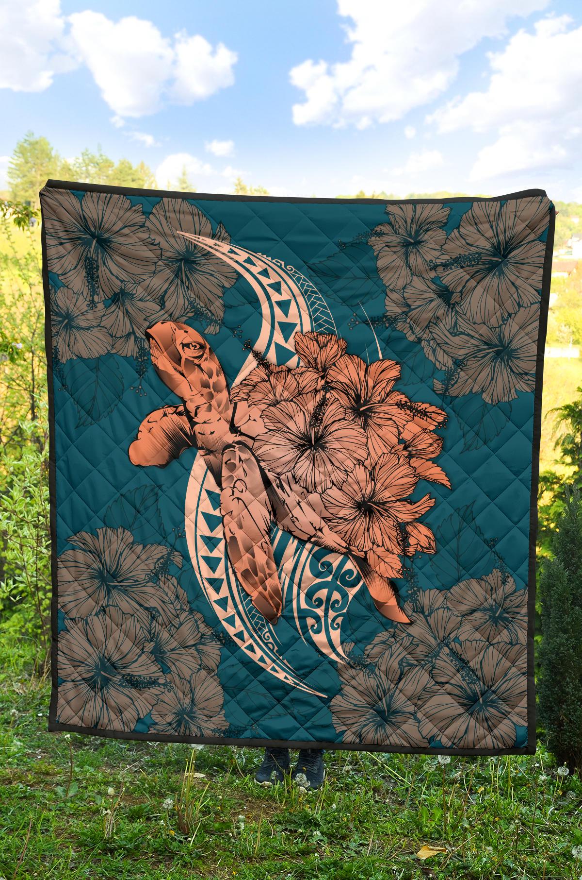 Hawaii Polynesian Turtle Hibiscus Premium Quilt - Orange - Polynesian Pride