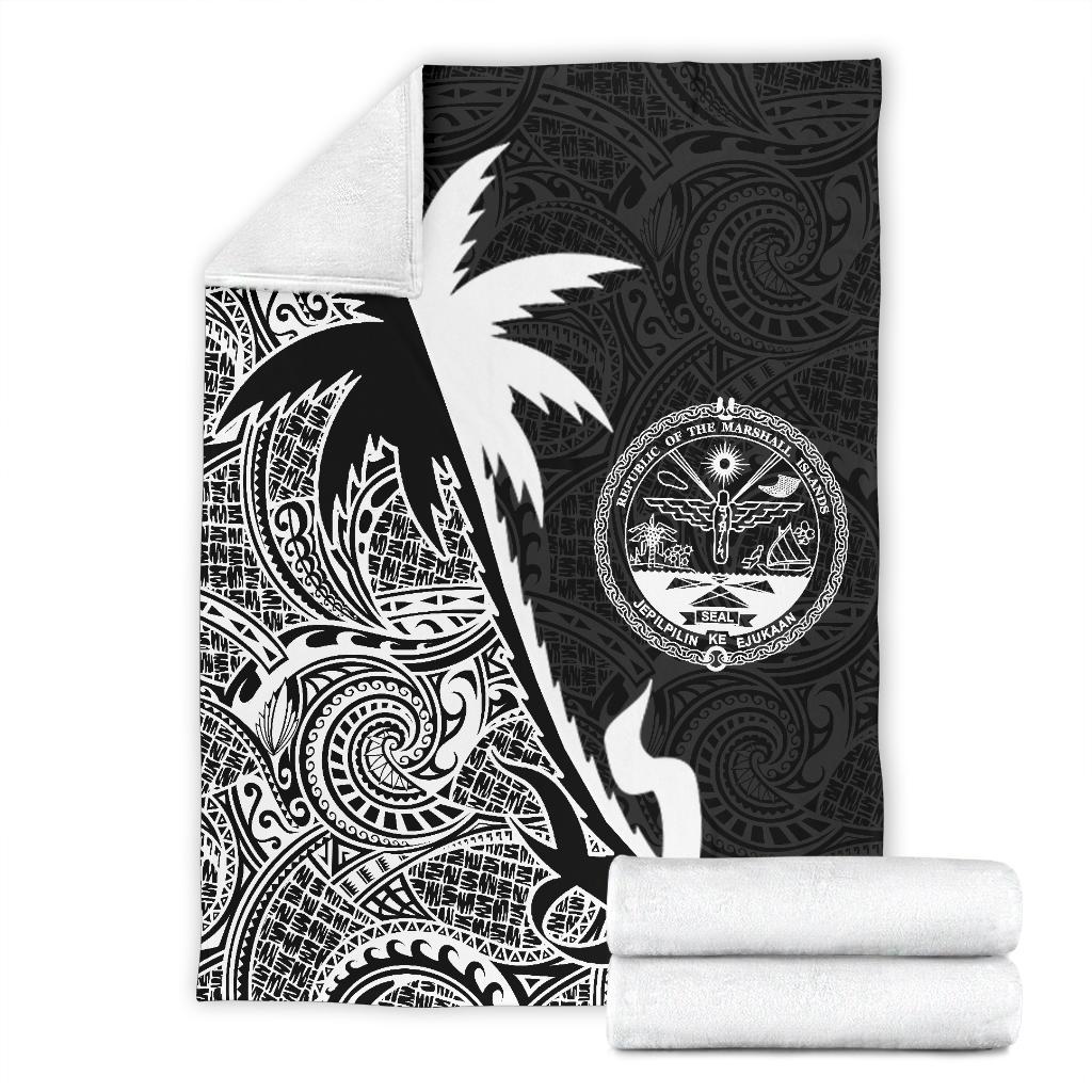 Marshall Islands Coconut Tree Premium Blanket Black White - Polynesian Pride