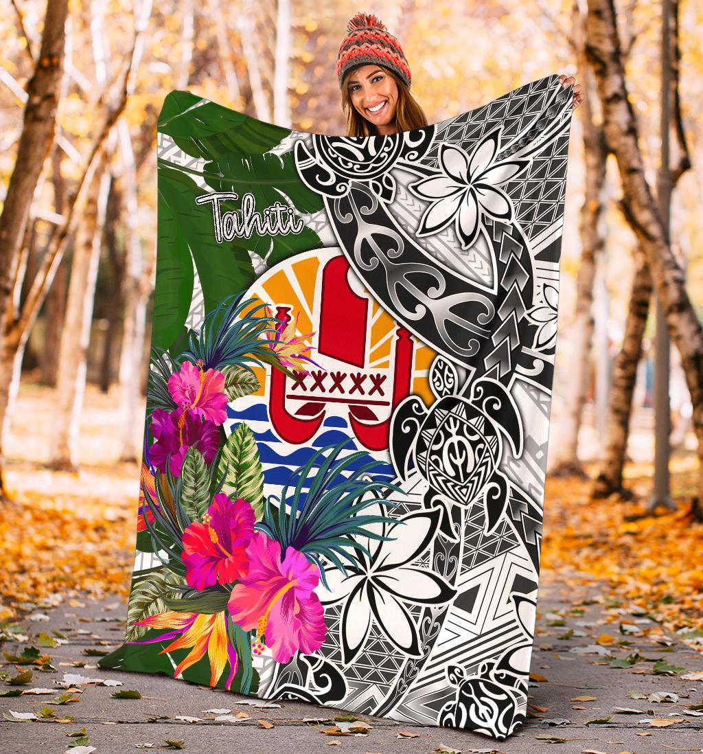 Tahiti Premium Blanket White - Turtle Plumeria Banana Leaf - Polynesian Pride