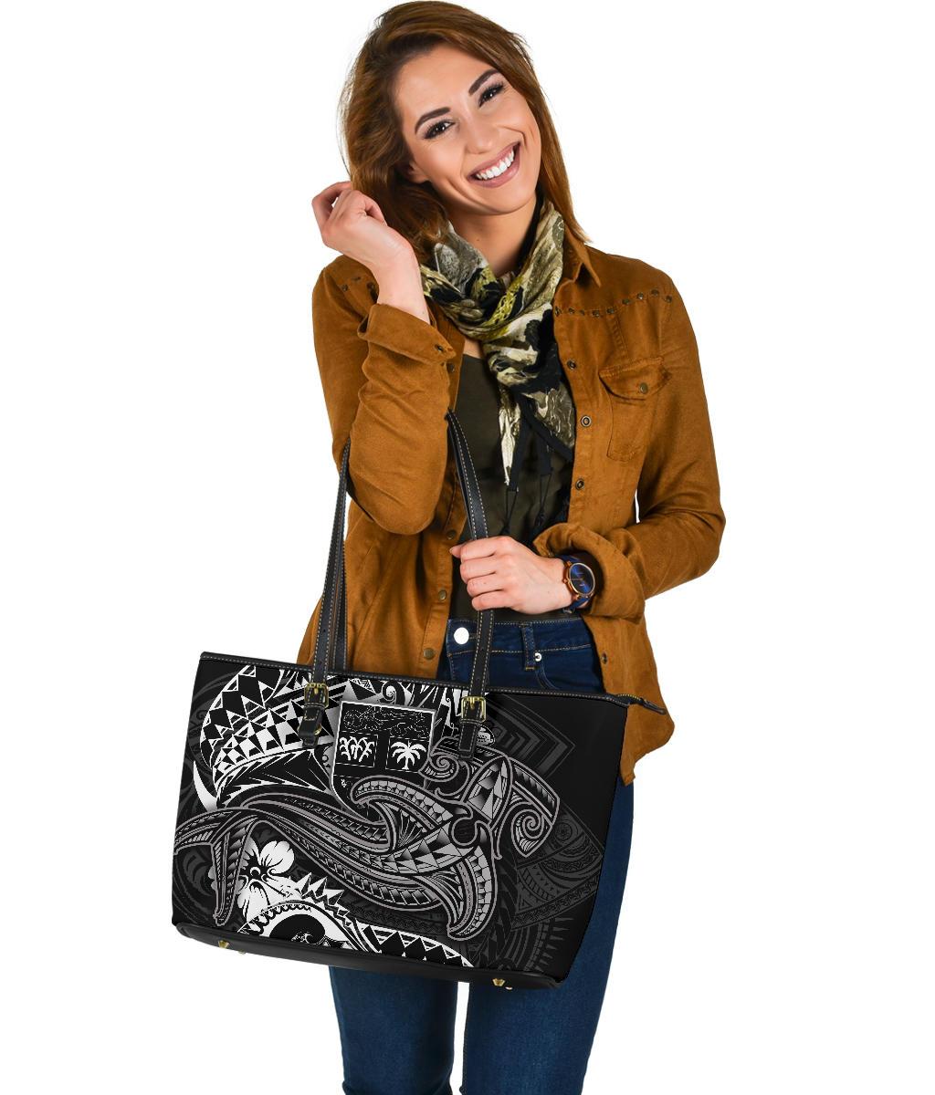 Fiji Leather Tote Bag - White Shark Polynesian Tattoo - Polynesian Pride