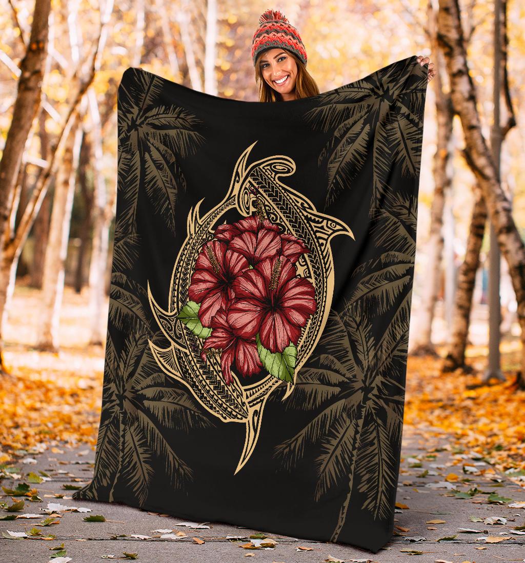Hawaii Shark Hibiscus Gold Premium Blanket - Polynesian Pride