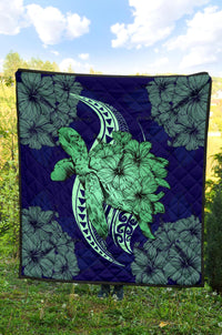 Hawaii Polynesian Turtle Hibiscus Premium Quilt - Green - Polynesian Pride