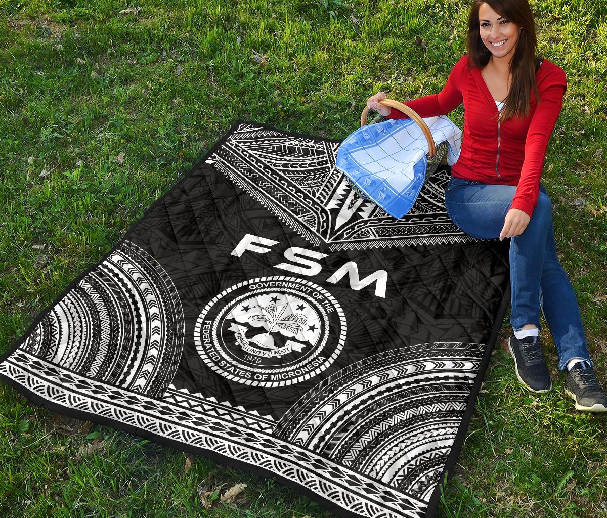 Federated States Of Micronesia Premium Quilt - FSM Seal Polynesian Chief Black Version - Polynesian Pride