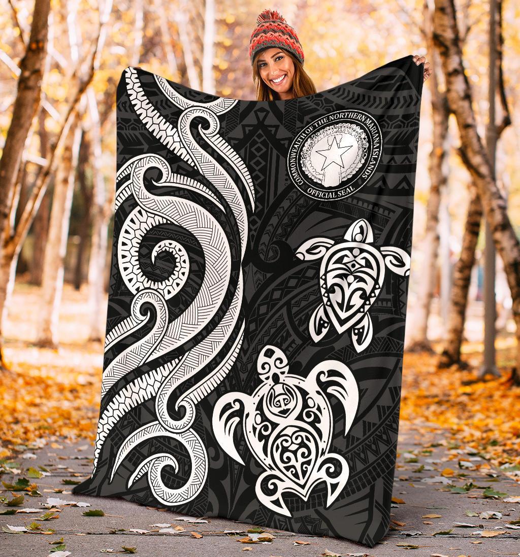 Northern Mariana Premium Blanket - Tentacle Turtle White - Polynesian Pride