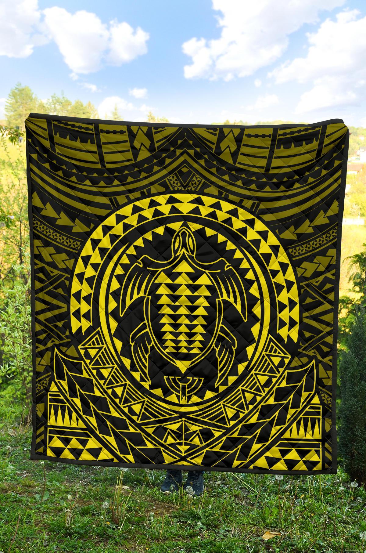 Hawaiian Kakau Honu Arc Yellow Polynesian Premium Quilt - Polynesian Pride