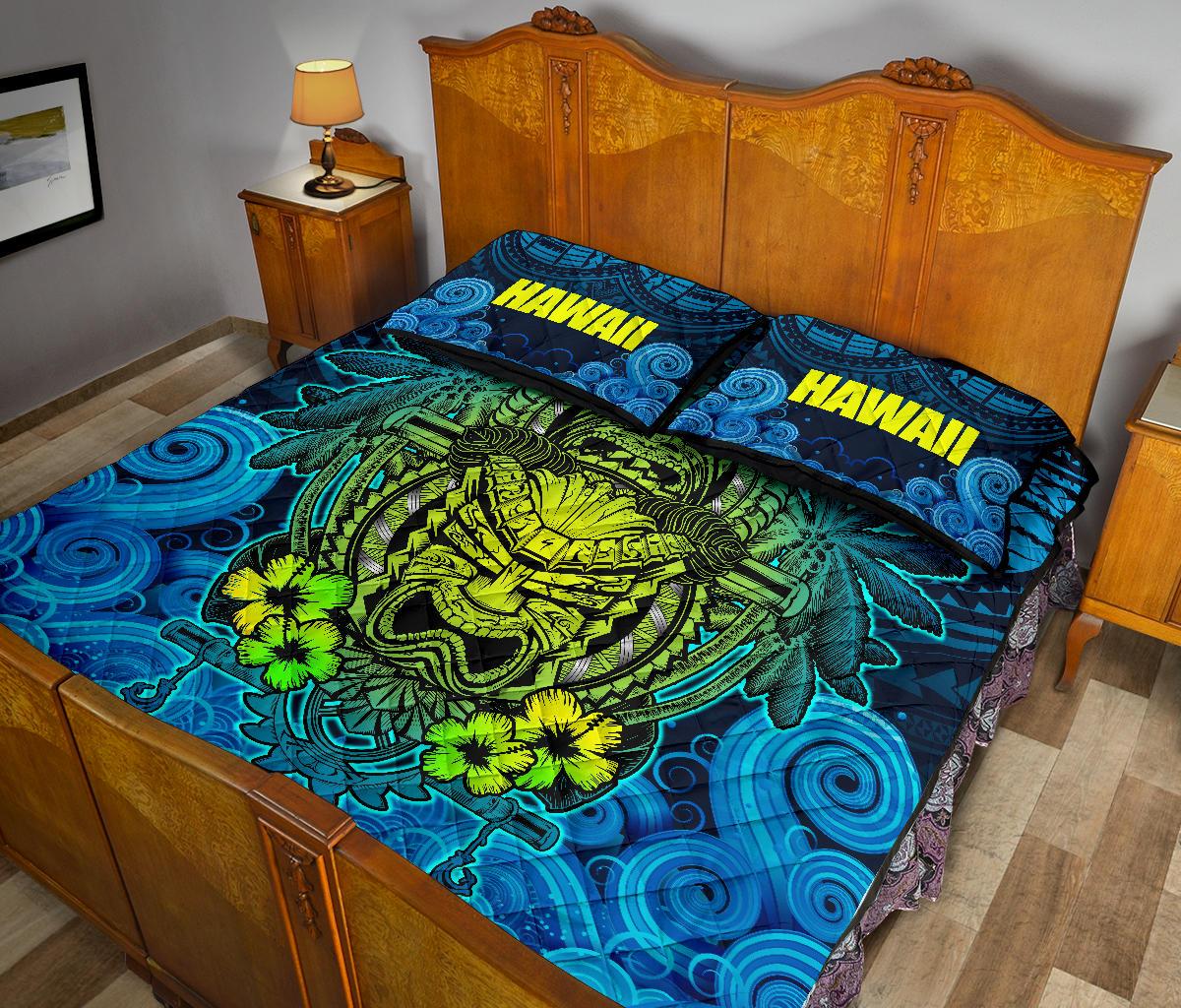 Hawaii Polynesian Quilt Bed Set - Hawaiian Green Yellow Tiki Face Blue Version - Polynesian Pride