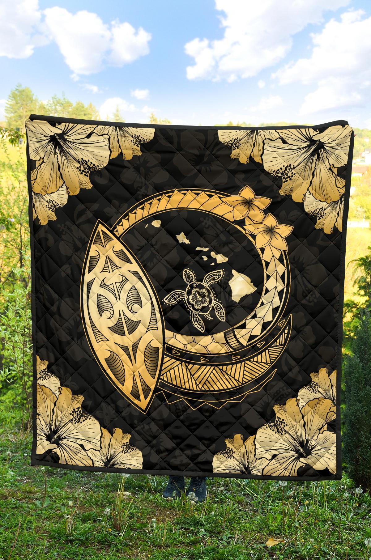 Hawaii Hibiscus Map Hidden Polynesian Hidden Gold Premium Quilt - Polynesian Pride