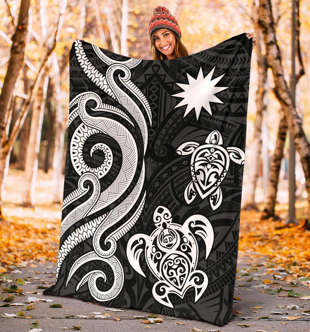 Nauru Premium Blanket - White Tentacle Turtle - Polynesian Pride