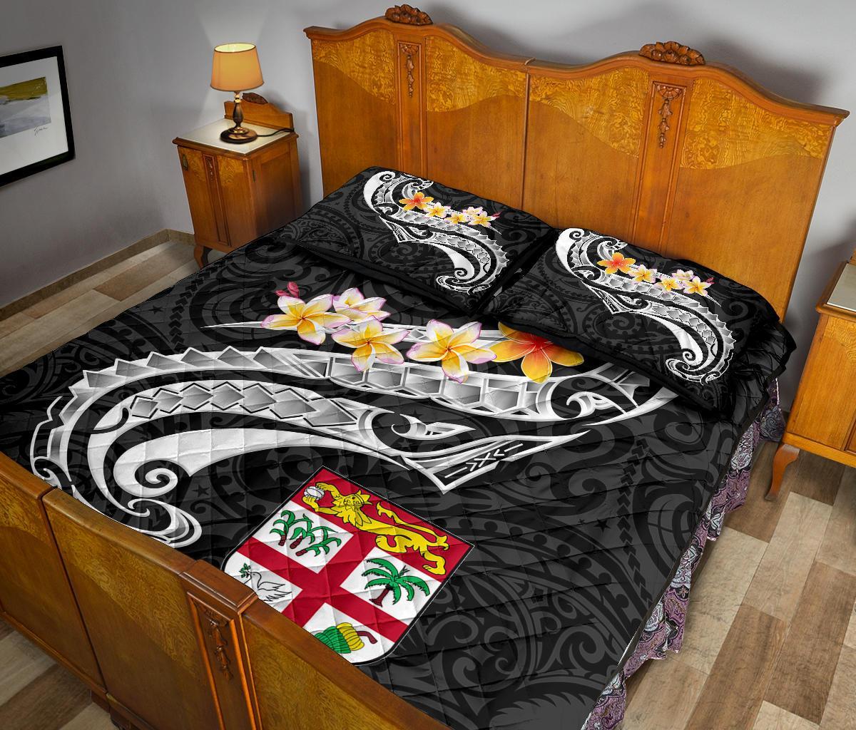 Fiji Custom Personalised Quilt Bed Set - Fiji Seal Polynesian Patterns Plumeria (Black) - Polynesian Pride