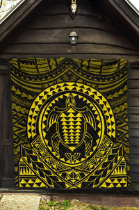 Hawaiian Kakau Honu Arc Yellow Polynesian Premium Quilt - Polynesian Pride