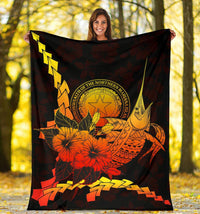 Northern Mariana Islands Polynesian Premium Blanket - Swordfish With Hibiscus - Polynesian Pride