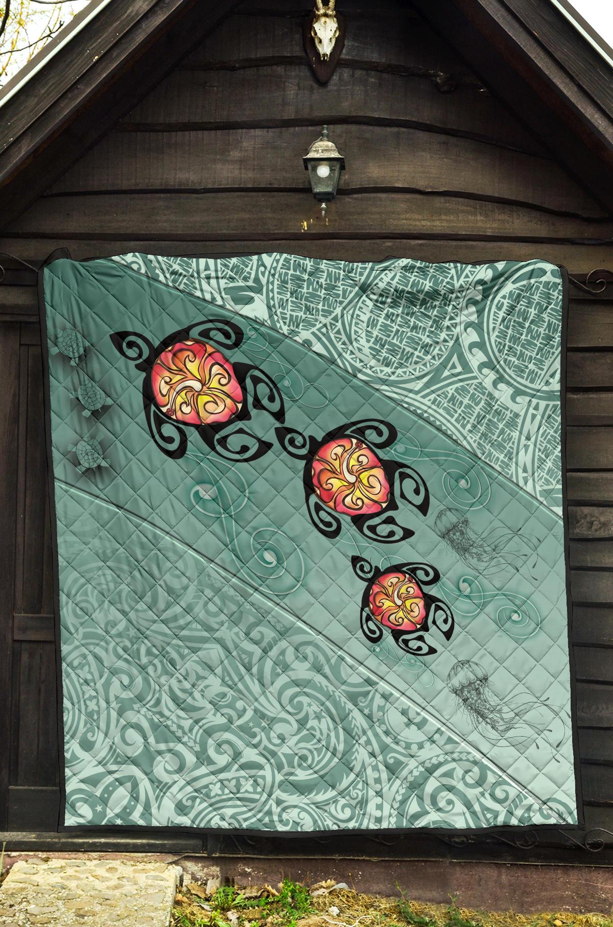 Hawaii Turtle Swimming Tribal Polynesian Premium Quilt - AH - Min Style - Polynesian Pride