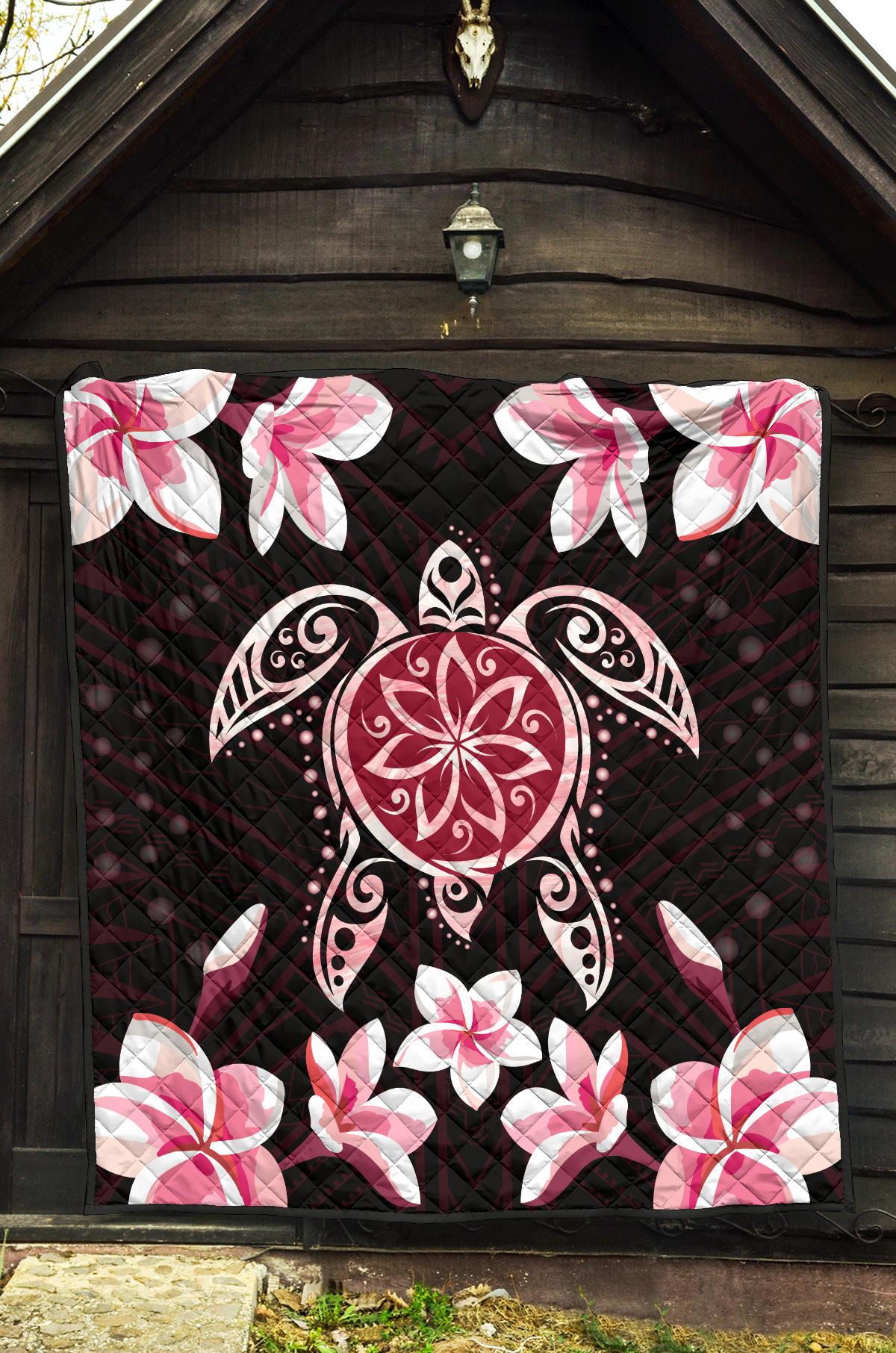 Hawaiian Pinky Turtle Plumeria Quilt - Polynesian Pride