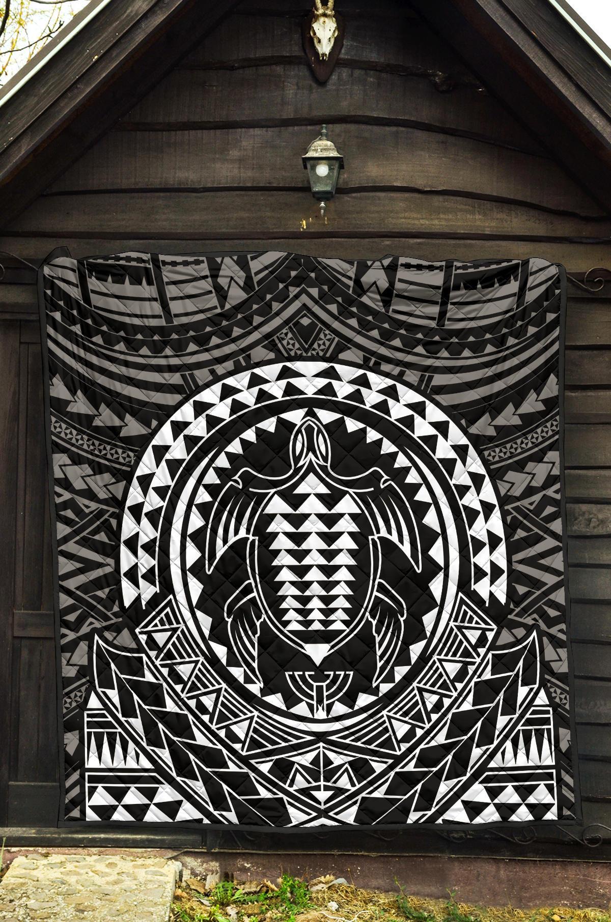 Hawaiian Kakau Honu Arc White Polynesian Premium Quilt - Polynesian Pride