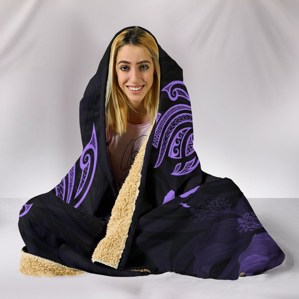 Hawaii Hibiscus Map Polynesian Ancient Violet Turtle Hooded Blanket - Polynesian Pride