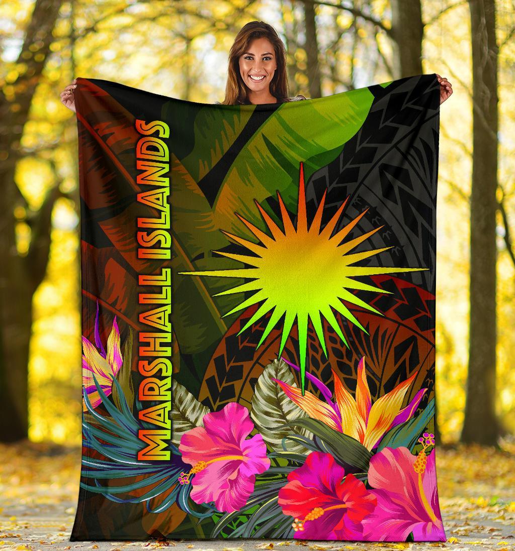 Marshall Islands Polynesian Premium Blanket - Hibiscus and Banana Leaves - Polynesian Pride
