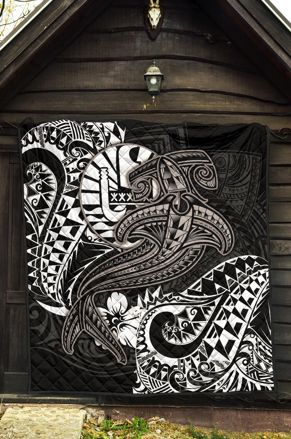 Tahiti Premium Quilt - White Shark Polynesian Tattoo - Polynesian Pride