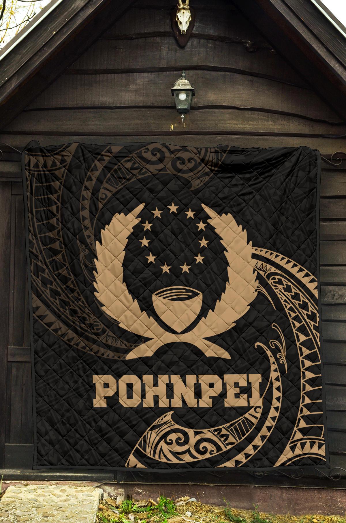 Pohnpei Micronesia Premium Quilt - Gold Tribal Wave - Polynesian Pride